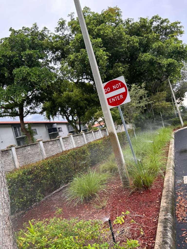 M Kairos Lawn Services Inc (32)