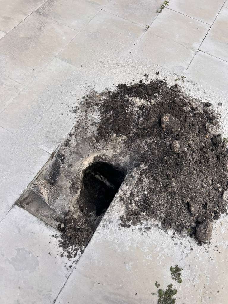 M Kairos Lawn Services Inc (38)